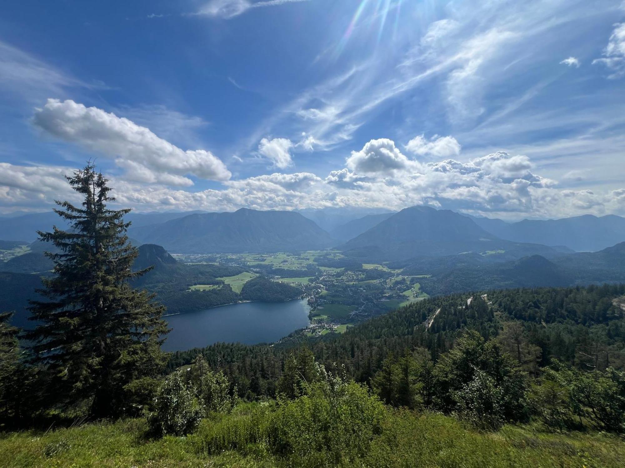 Ausseerland Apartments - Relax, Ski, Hike And Bike, Garden, Parking, Bbq, Near Hallstatt, Loser, Tauplitz And Krippenstein, Free Wi-Fi And Netflix Bad Aussee Exterior photo